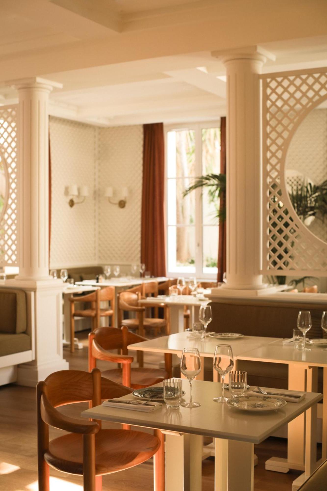 Lilou Hotel Hyères Buitenkant foto