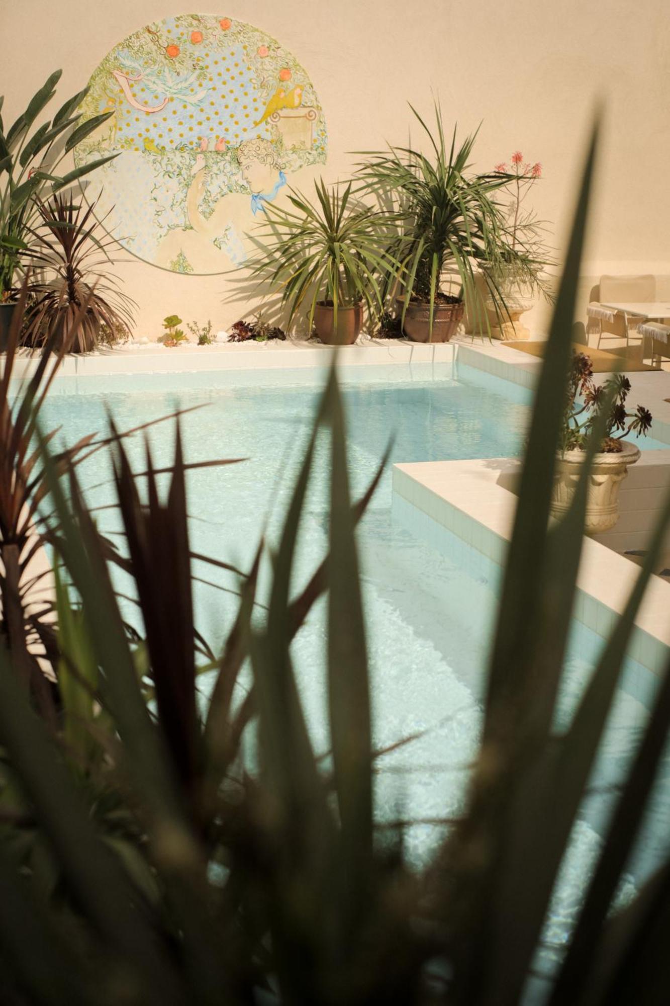Lilou Hotel Hyères Buitenkant foto