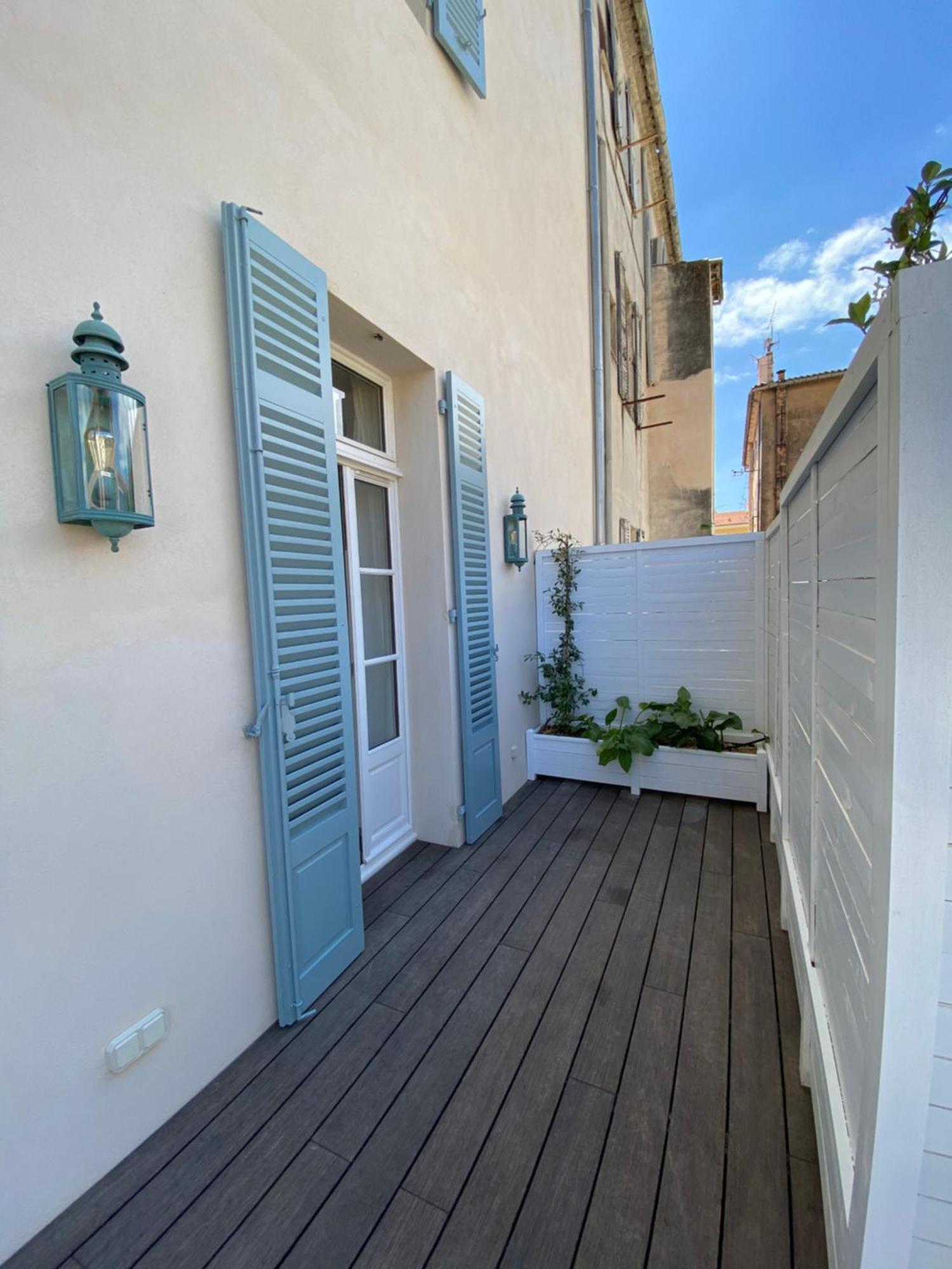 Lilou Hotel Hyères Buitenkant foto