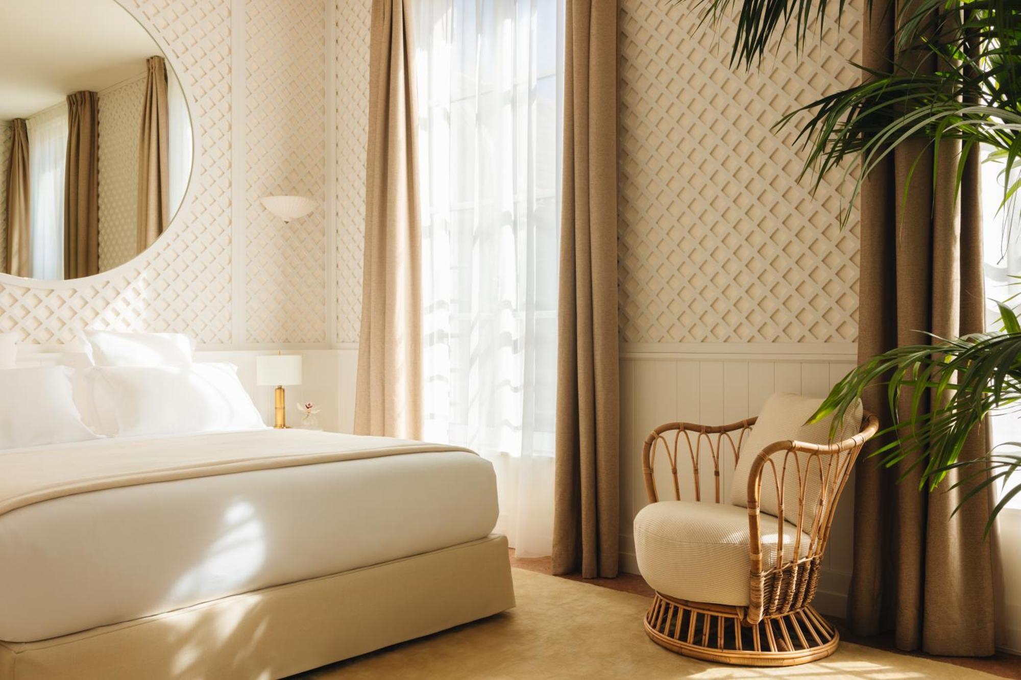 Lilou Hotel Hyères Buitenkant foto