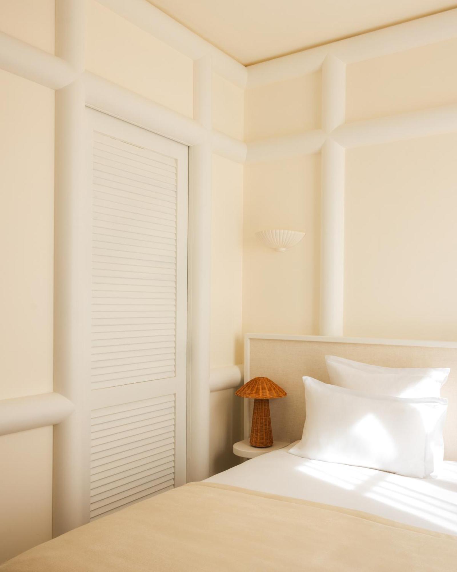 Lilou Hotel Hyères Buitenkant foto