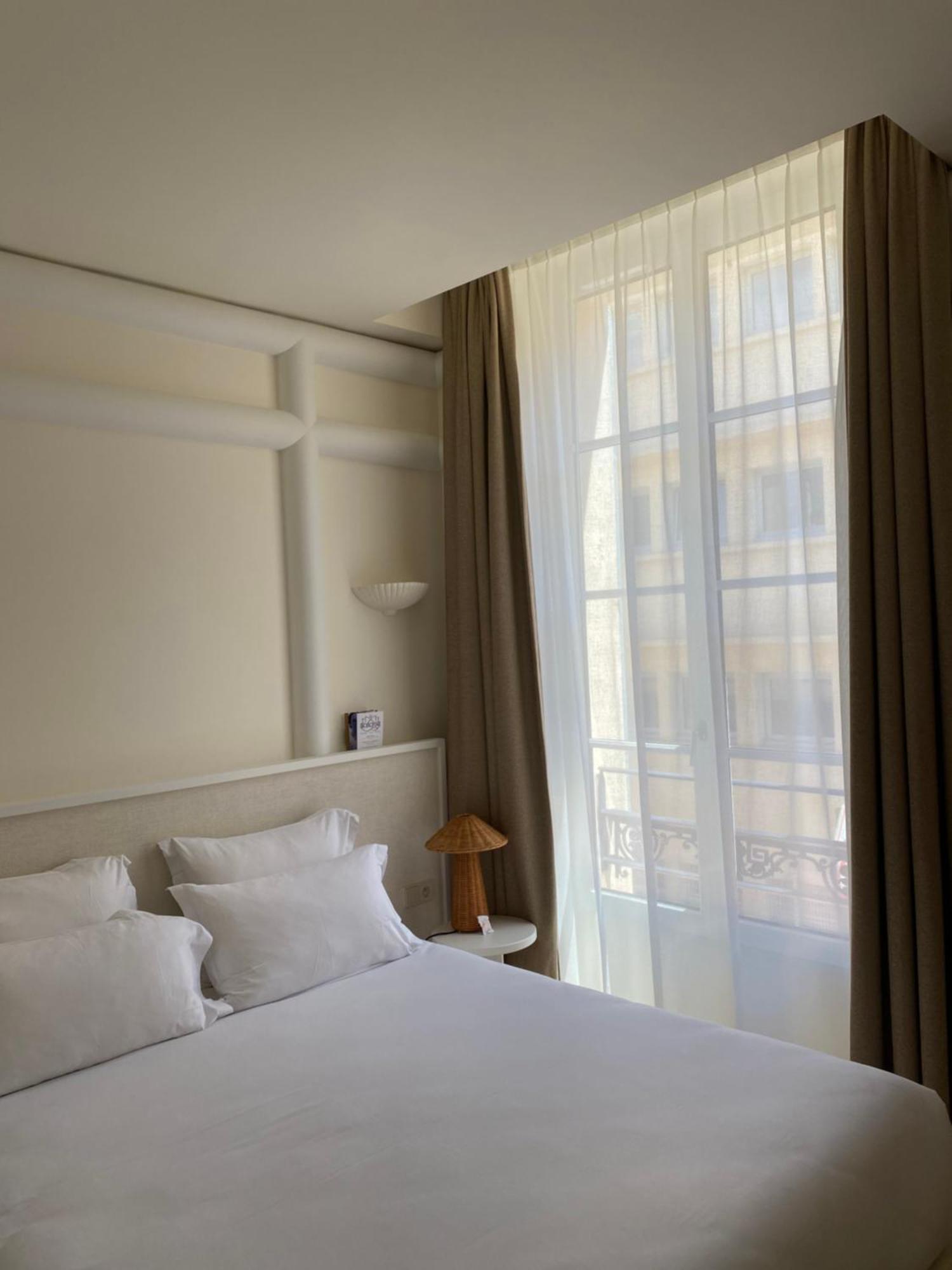 Lilou Hotel Hyères Buitenkant foto