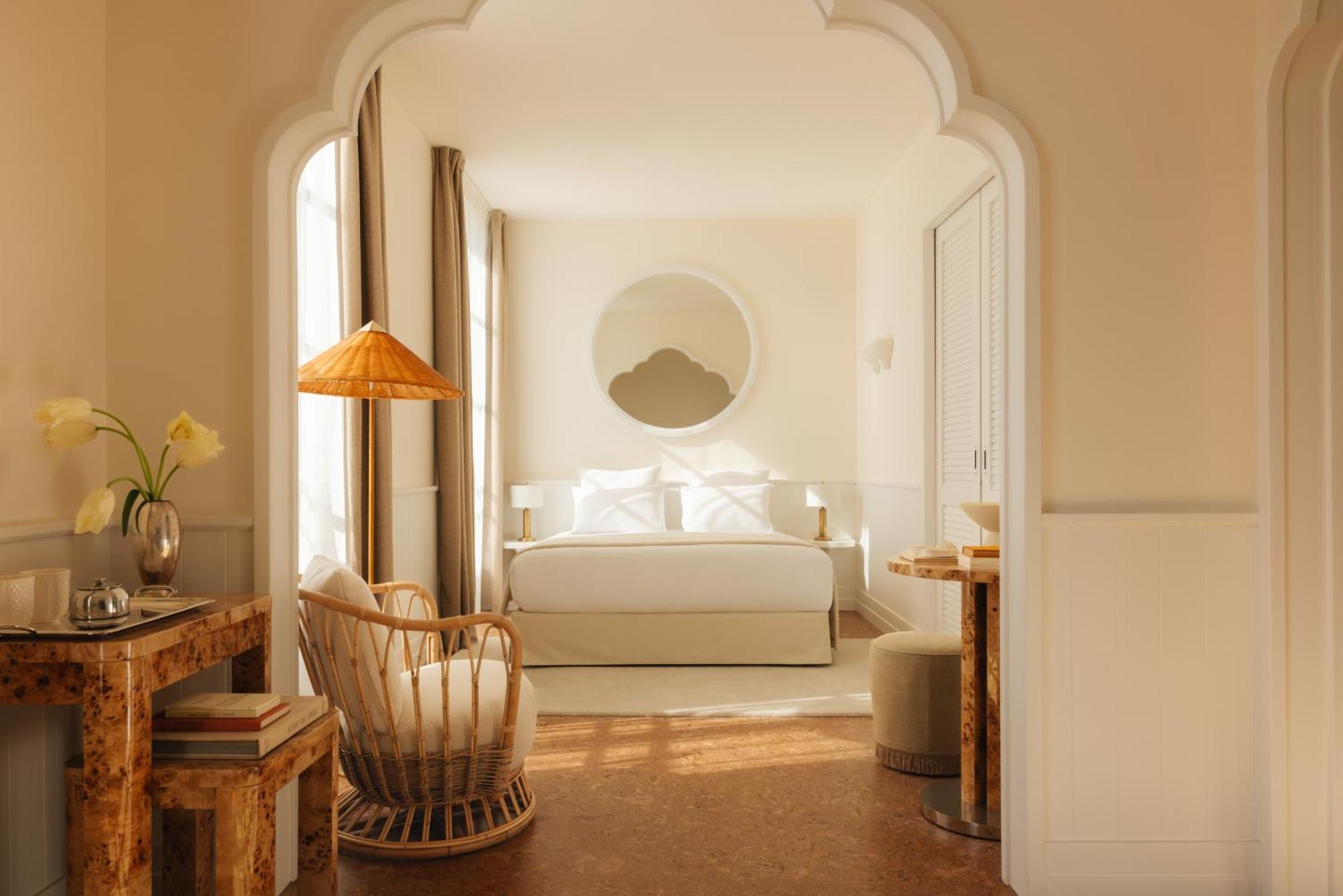Lilou Hotel Hyères Buitenkant foto